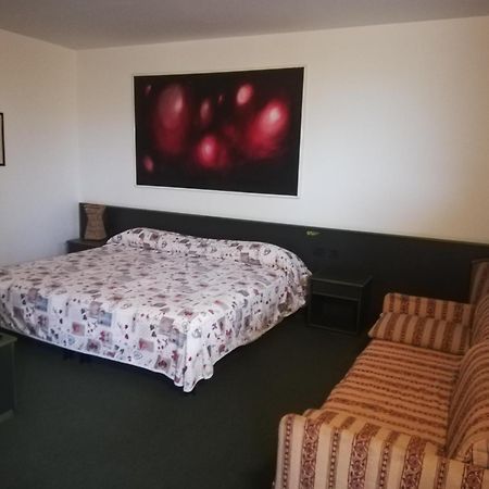 Green Hotel Poviglio  Luaran gambar